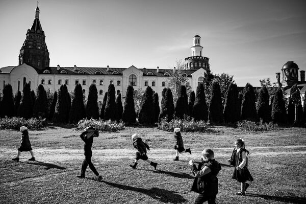 Susurros en el silencio, foto desde la XI edición del Concurso Internacional Andréi Stenin para fotoperiodistas jóvenes. - Sputnik Mundo