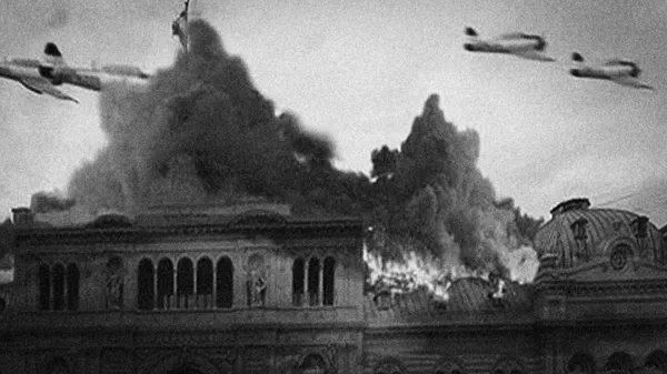 La Casa Rosada, sede del gobierno argentino, bombardeada durante el intento de golpe de estado de junio de 1955. - Sputnik Mundo