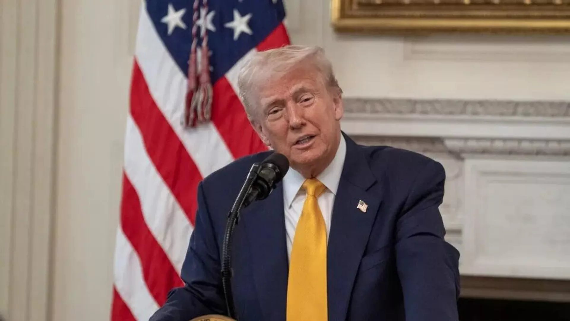 Trump sobre el líder supremo de Irán: Sabemos dónde se esconde - Sputnik Mundo, 1920, 17.06.2025