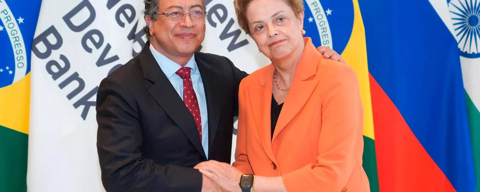 El presidente de Colombia, Gustavo Petro, y la presidenta del Banco de los BRICS, Dilma Rousseff - Sputnik Mundo, 1920, 27.06.2025