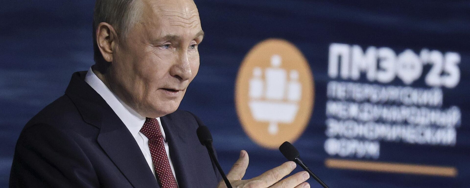 El presidente de Rusia, Vladímir Putin. - Sputnik Mundo, 1920, 21.06.2025