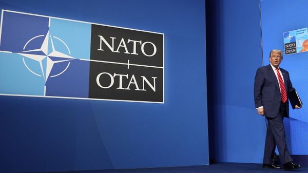 El presidente de EEUU, Donald Trump, en la cumbre de la OTAN. - Sputnik Mundo
