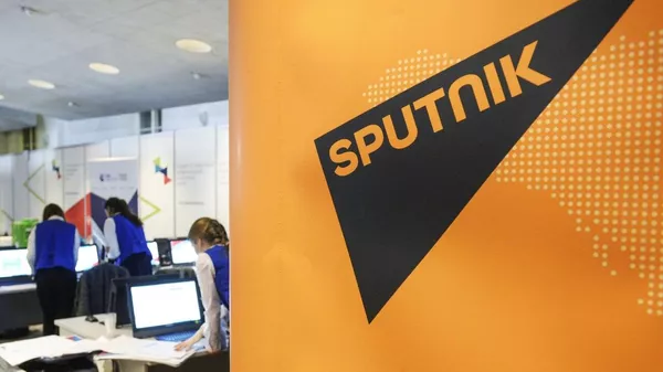 Más de diez empleados de Sputnik siguen bloqueados en la oficina de Bakú - Sputnik Mundo