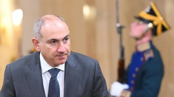 ¿Está Pashinián preparando el terreno para retener el poder sobre Armenia en las elecciones de 2026? - Sputnik Mundo