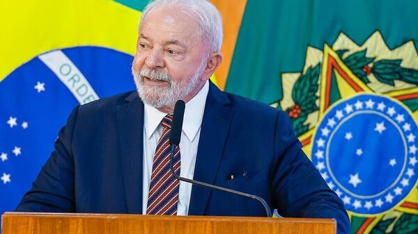 Lula insta a los líderes empresariales de los BRICS a defender el régimen comercial multilateral - Sputnik Mundo