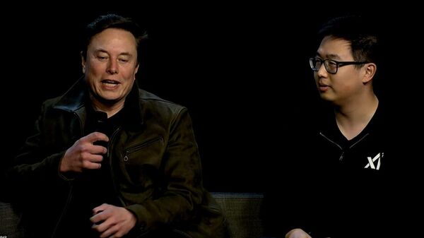 Elon Musk lanza Grok 4, la versión más avanzada de su IA - Sputnik Mundo