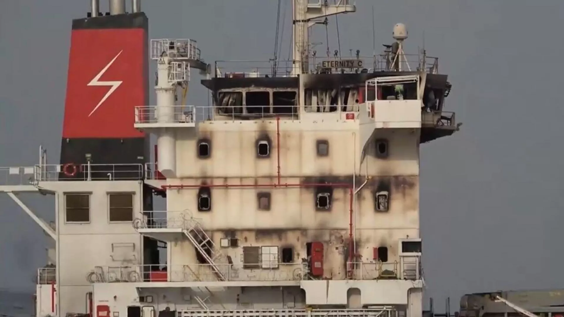 Los hutíes garantizan un trato humano a los tripulantes rescatados del carguero griego Eternity C - Sputnik Mundo, 1920, 11.07.2025