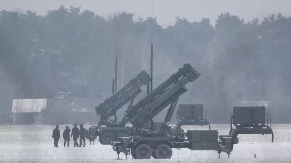 EEUU mandará misiles antiaéreos Patriot a Ucrania: Se pagarán al 100% - Sputnik Mundo