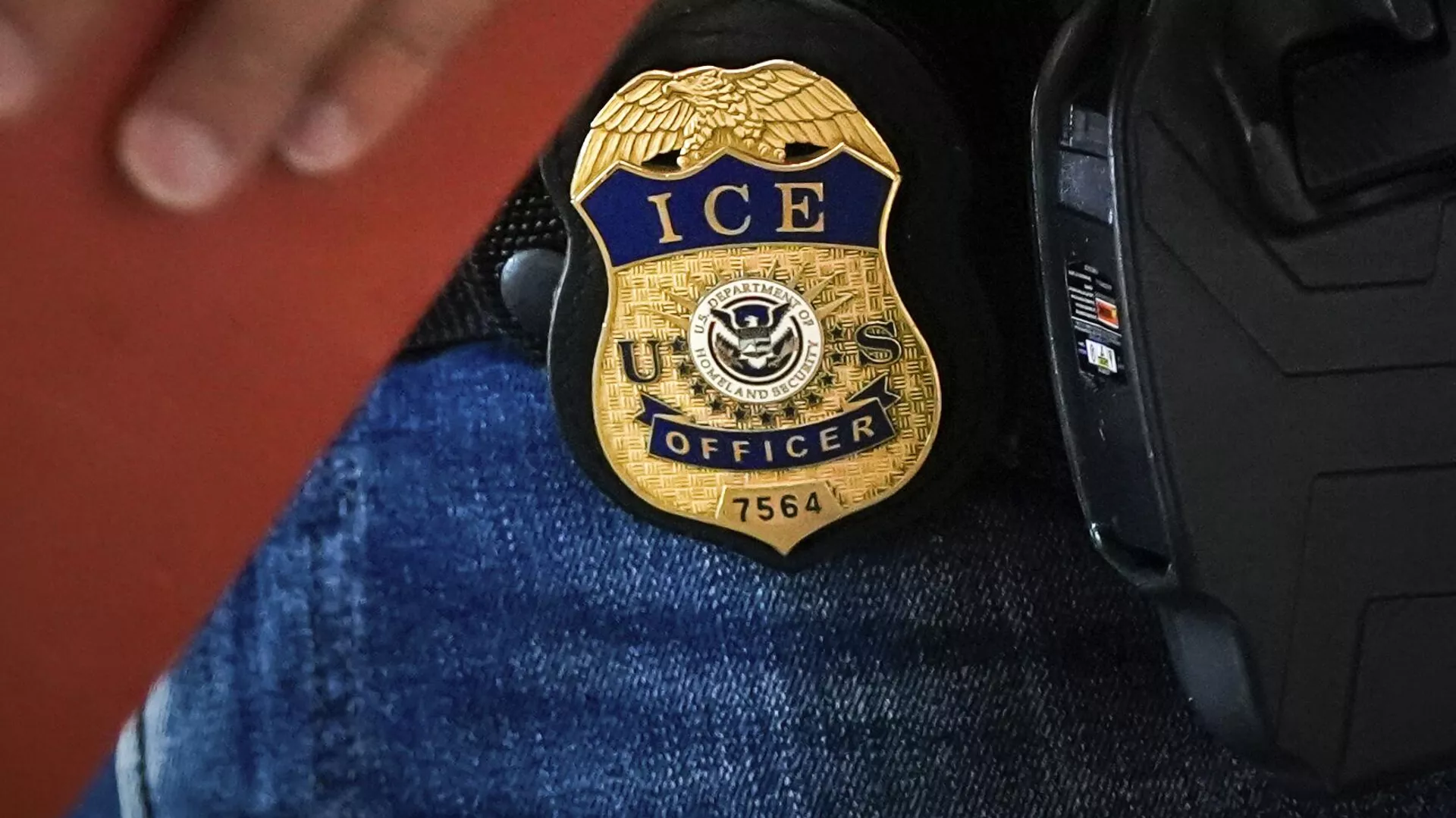 El Servicio de Control de Inmigración y Aduanas (ICE, por sus siglas en inglés) de EEUU. El Servicio de Control de Inmigración y Aduanas (ICE, por sus siglas en inglés) de EEUU. - Sputnik Mundo, 1920, 21.03.2026