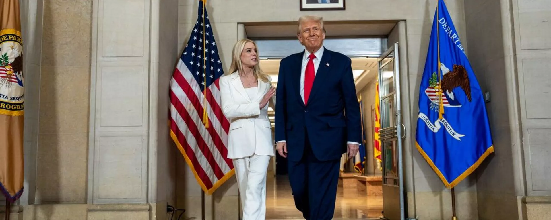 🩺 Trump es diagnosticado con insuficiencia venosa crónica - Sputnik Mundo, 1920, 17.07.2025