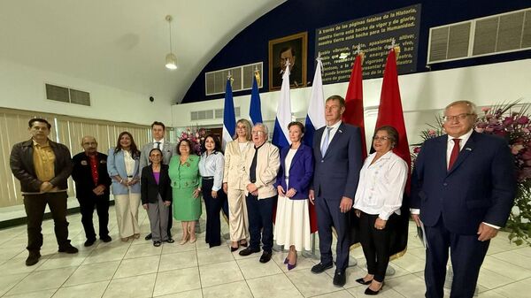 Visita oficial de la vicepresidenta de la Duma Estatal de Rusia, Anna Kuznetsova - Sputnik Mundo
