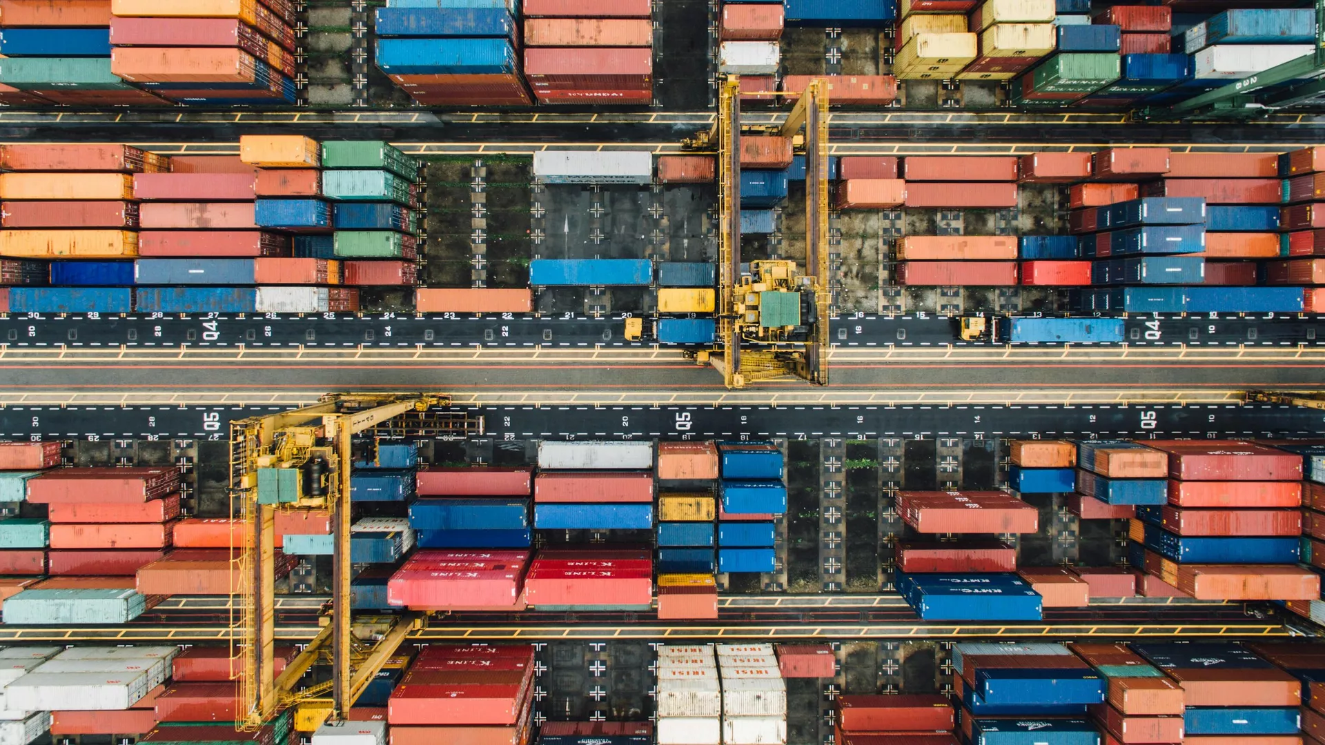 Un patio de contenedores (imagen referencial) - Sputnik Mundo, 1920, 19.07.2025