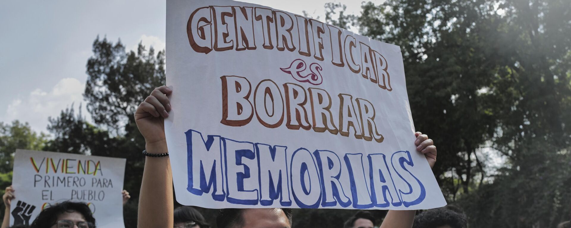 Las marchas contra la gentrificación se han extendido en la Ciudad de México. - Sputnik Mundo, 1920, 19.07.2025