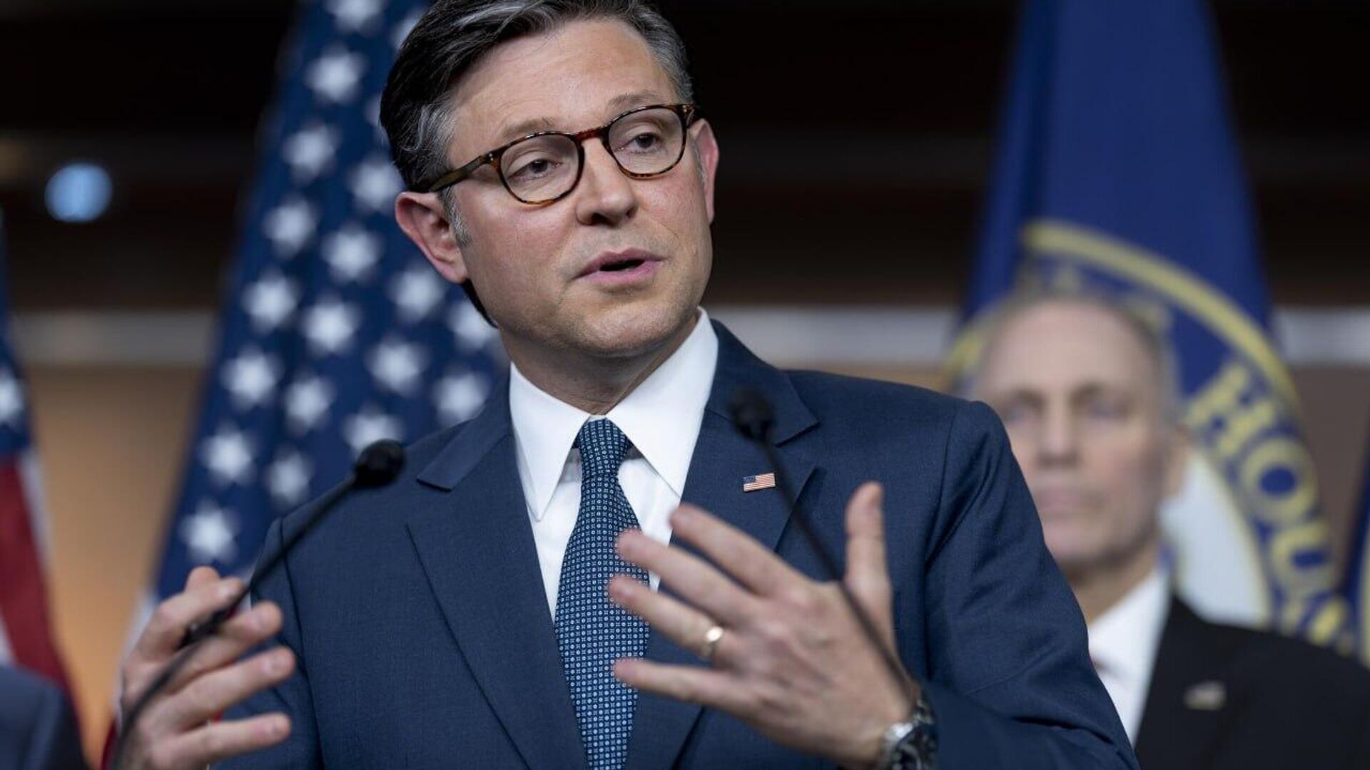 Líder de la Cámara de Representantes de EEUU dice estar desencantado con el presidente de la Reserva Federal Líder de la Cámara de Representantes de EEUU dice estar desencantado con el presidente de la Reserva Federal - Sputnik Mundo, 1920, 23.07.2025