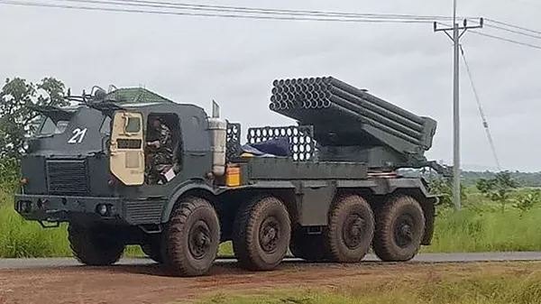 Al menos dos muertos en un ataque tailandés con lanzacohetes múltiples contra Camboya - Sputnik Mundo