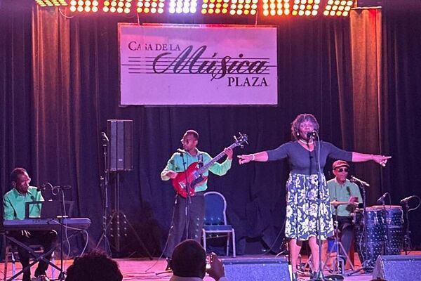 Zulema Iglesias, cantante santiaguera - Sputnik Mundo