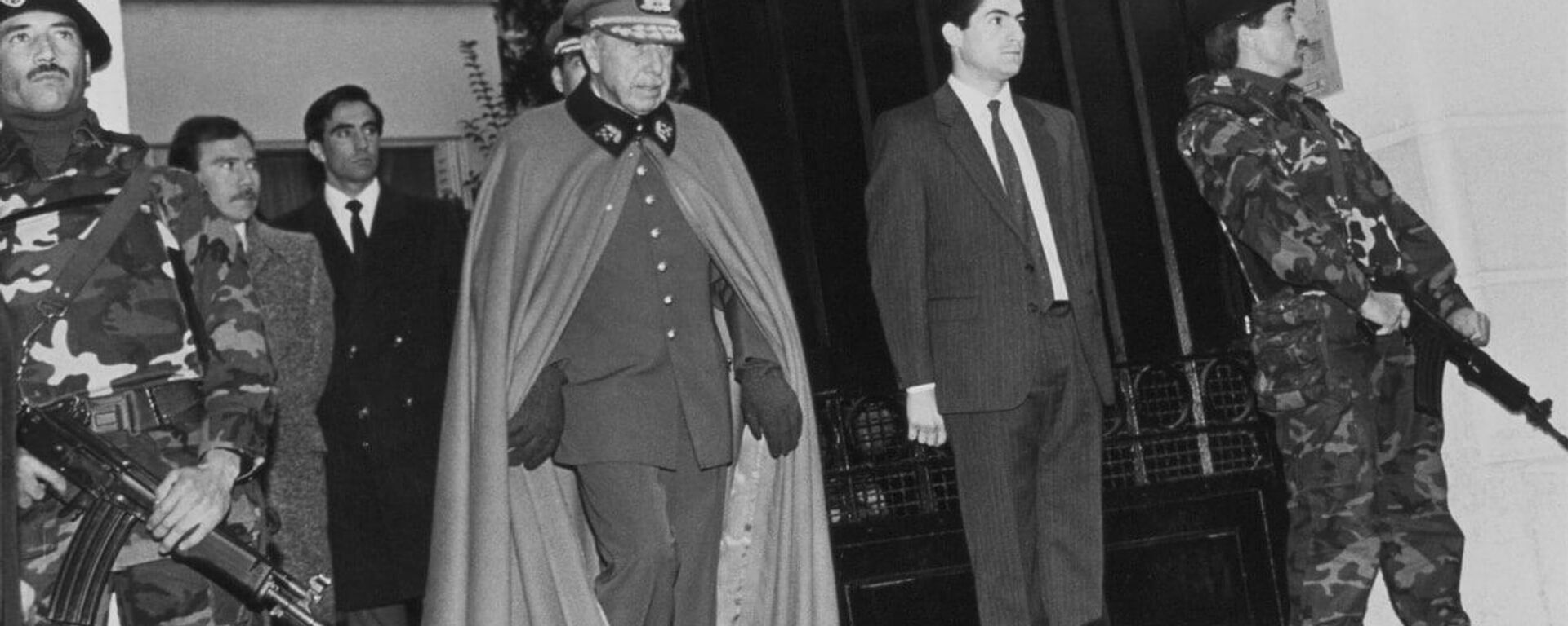 Ordenan a herederos de Pinochet devolver 16 millones de dólares - Sputnik Mundo, 1920, 25.07.2025