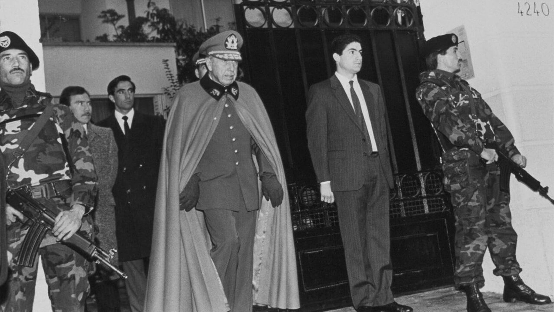Ordenan a herederos de Pinochet devolver 16 millones de dólares Ordenan a herederos de Pinochet devolver 16 millones de dólares - Sputnik Mundo, 1920, 25.07.2025