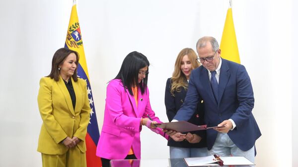 Firma del memorando para la zona económica entre Colombia y Venezuela - Sputnik Mundo