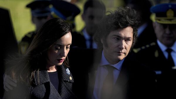Javier Milei, presidente de Argentina, junto con su vice Victoria Villarruel - Sputnik Mundo