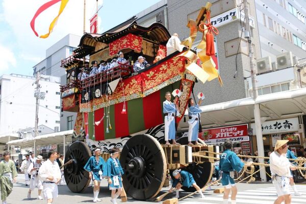 Kioto se convierte en un museo viviente: el festival Gion Matsuri quita el aliento a todo el mundo Kioto se convierte en un museo viviente: el festival Gion Matsuri quita el aliento a todo el mundo - Sputnik Mundo