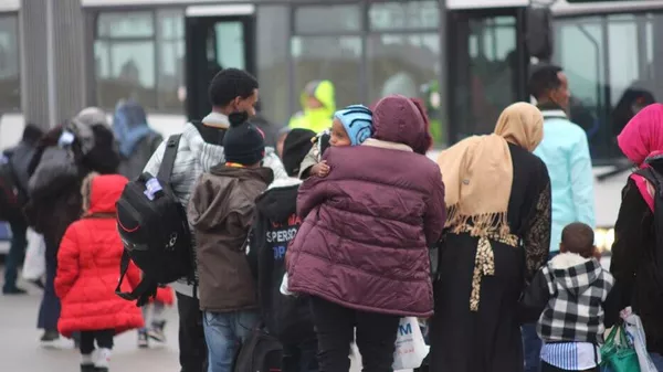 Alemania suspende su programa de residencia temporal por razones humanitarias - Sputnik Mundo