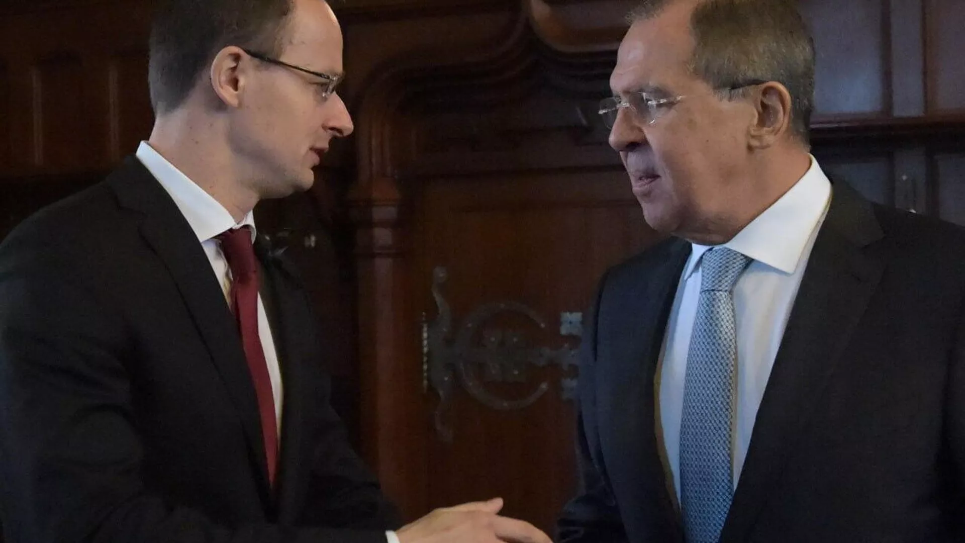 El canciller húngaro asegura que la cooperación bilateral con Rusia beneficia a Hungría - Sputnik Mundo, 1920, 27.07.2025