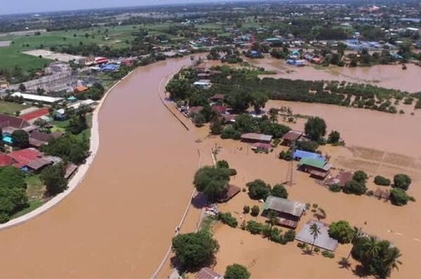 Inundaciones sin precedentes golpean el norte de Tailandia tras el paso de la tormenta Wipha Inundaciones sin precedentes golpean el norte de Tailandia tras el paso de la tormenta Wipha - Sputnik Mundo