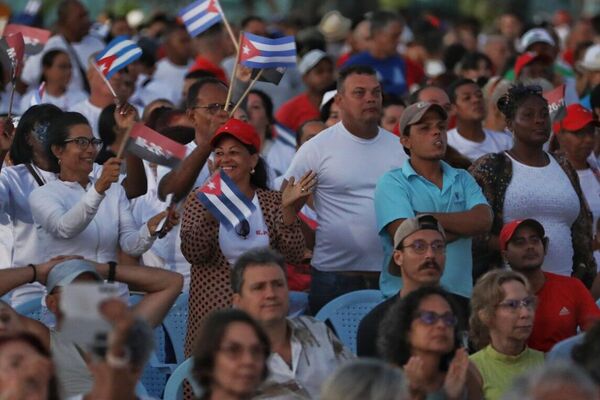 La Revolución ha sido victoria tras victoria: Cuba conmemora los asaltos que dieron inicio a la lucha contra la dictadura - Sputnik Mundo