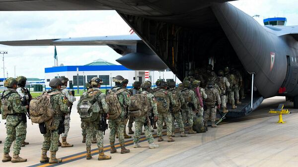 Elementos de las Fuerzas Especiales del Ejército mexicano. - Sputnik Mundo