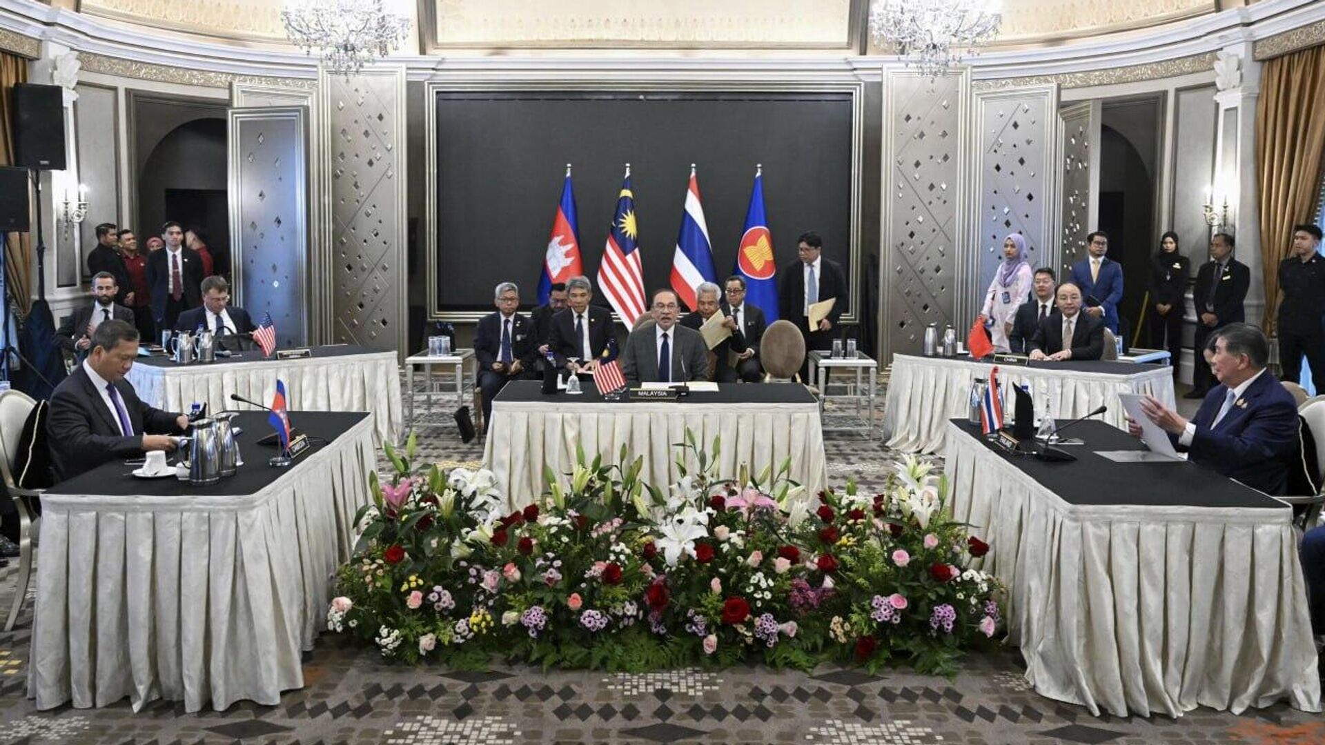 Camboya y Tailandia mantienen negociaciones Camboya y Tailandia mantienen negociaciones - Sputnik Mundo, 1920, 28.07.2025