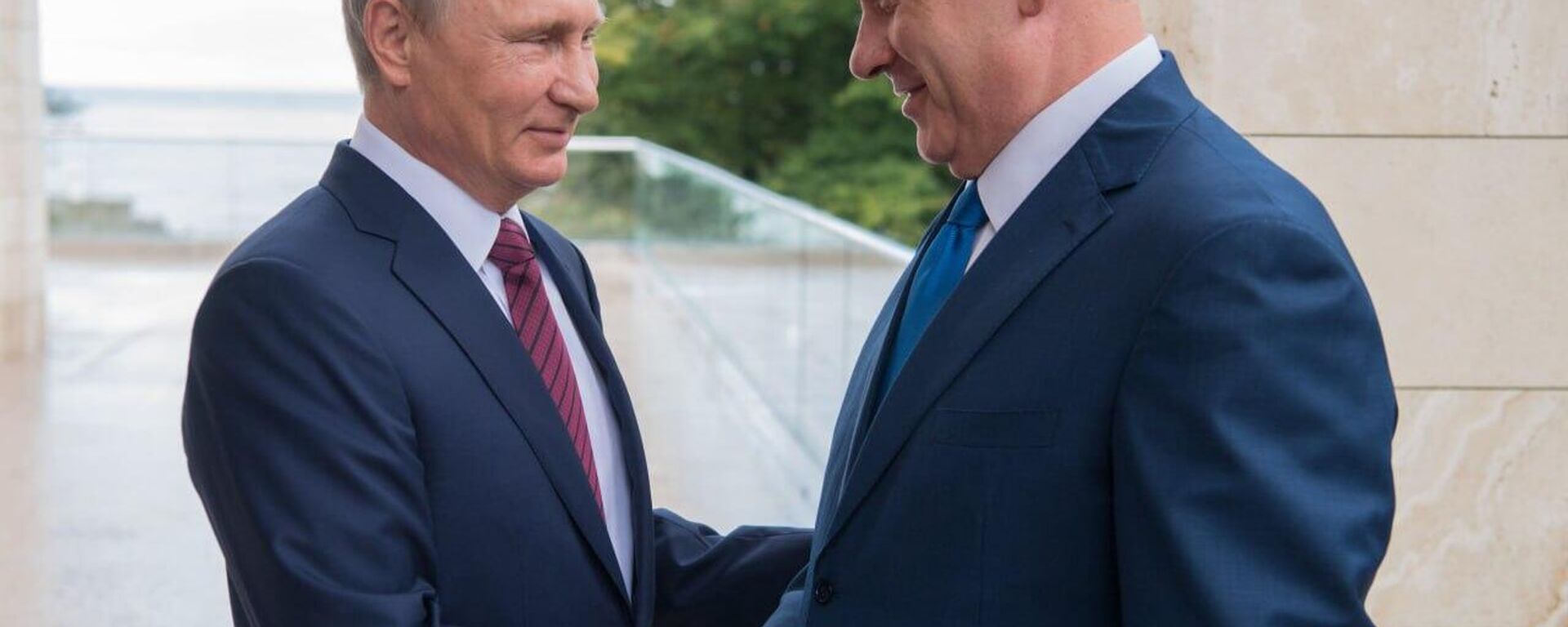 El programa nuclear iraní y la integridad de Siria centran la conversación telefónica de Putin con Netanyahu - Sputnik Mundo, 1920, 28.07.2025