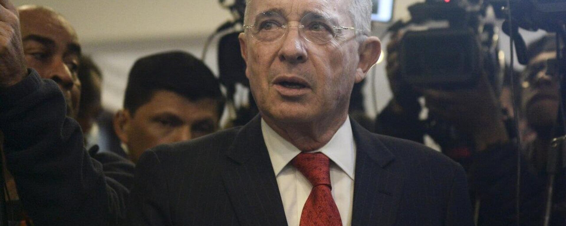 El exmandatario de Colombia, Álvaro Uribe (2002-2010), fue hallado culpable por soborno, convirtiéndose en el primer presidente en ser condenado en el país sudamericano - Sputnik Mundo, 1920, 28.07.2025