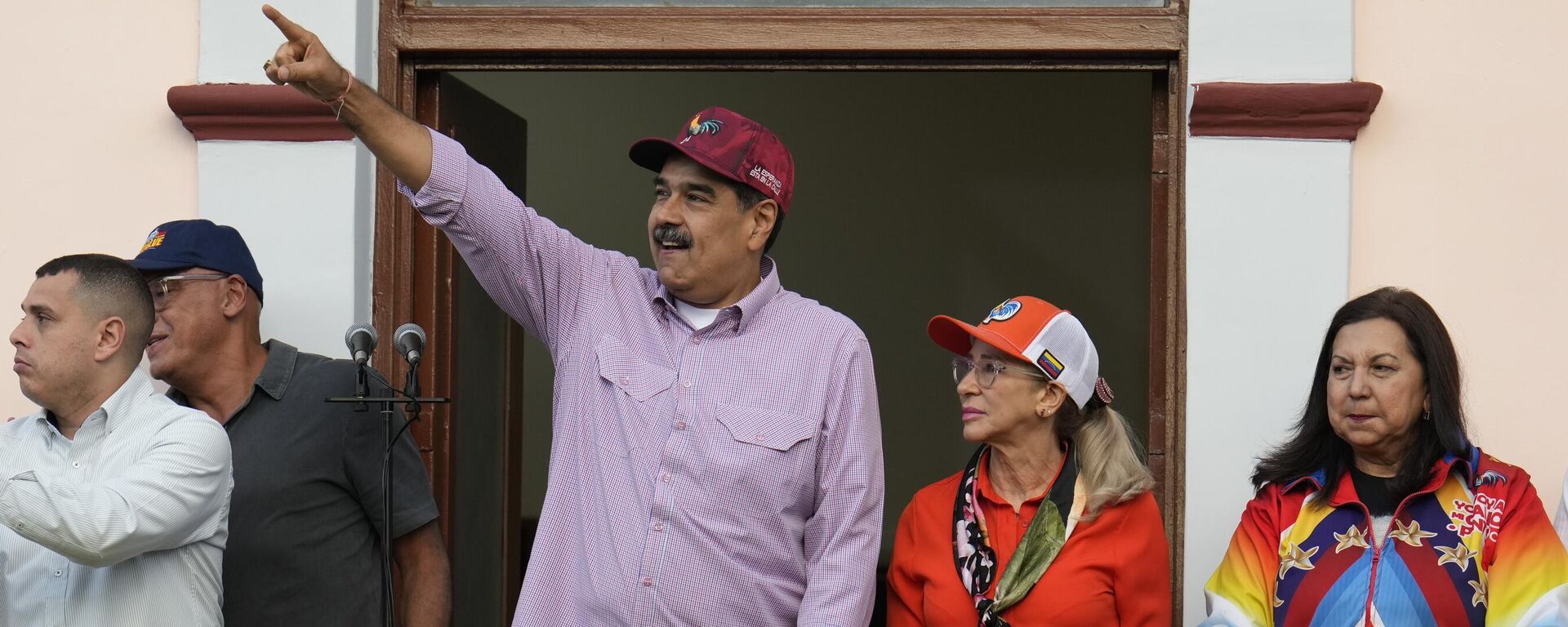 El presidente de Venezuela, Nicolás Maduro, en el aniversario de su reelección y la conmemoración del natalicio de Hugo Chávez. - Sputnik Mundo, 1920, 29.07.2025