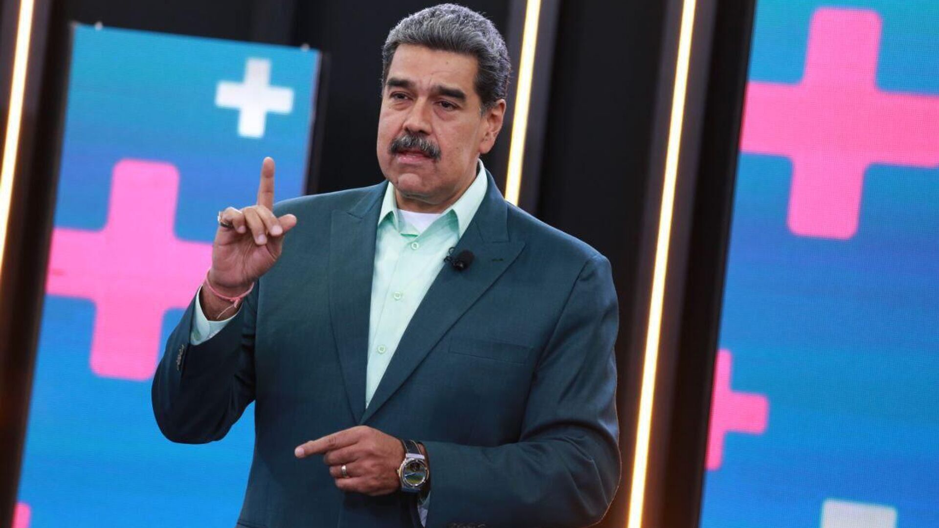 A un año de la reelección de Maduro: El chavismo consolidó el poder A un año de la reelección de Maduro: El chavismo consolidó el poder - Sputnik Mundo, 1920, 29.07.2025