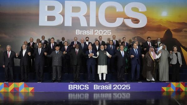 El Kremlin vuelve a postular que los BRICS no tienen ninguna índole antiestadounidense - Sputnik Mundo