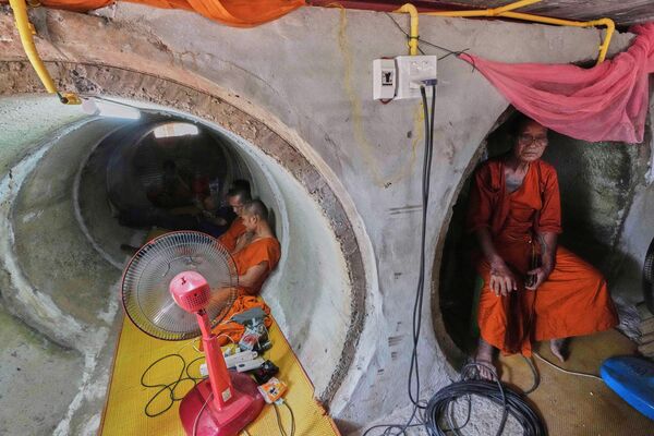 Refugiados tailandeses que huyeron de las hostilidades durante la escalada entre Tailandia y Camboya. - Sputnik Mundo