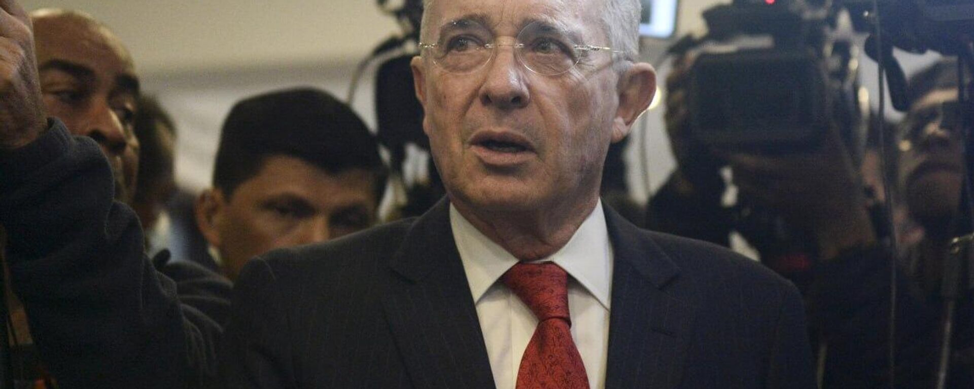 Sentencian al expresidente colombiano Álvaro Uribe a 12 años de prisión domiciliaria - Sputnik Mundo, 1920, 01.08.2025