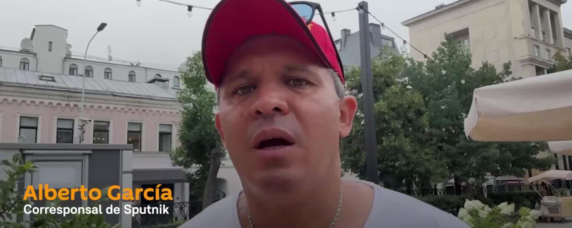 Aumentando el interés por la lectura: una biblioteca abierta en el corazón de Rusia convierte el espacio urbano en un centro cultural - Sputnik Mundo, 1920, 01.08.2025