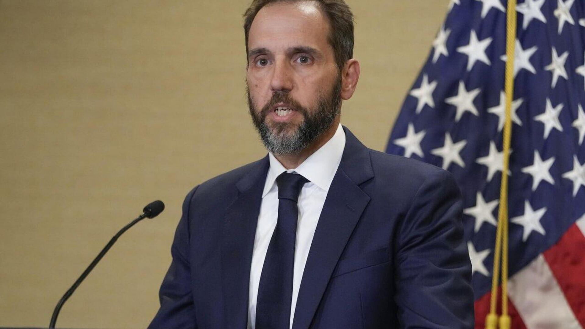 Investigan en EEUU al exfiscal Jack Smith por presunta actividad política ilegal Investigan en EEUU al exfiscal Jack Smith por presunta actividad política ilegal - Sputnik Mundo, 1920, 03.08.2025