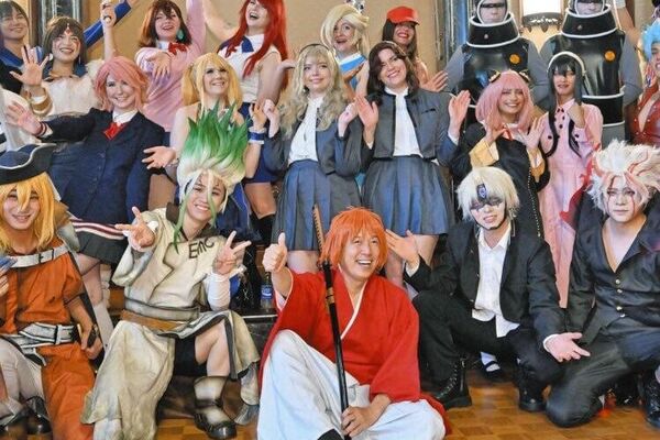 Los ganadores de la Cumbre Mundial de Cosplay 2025: el alcalde de Nagoya y el gobernador de Aichi, Japón - Sputnik Mundo