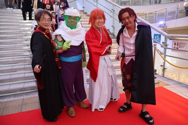 Los ganadores de la Cumbre Mundial de Cosplay 2025: el alcalde de Nagoya y el gobernador de Aichi, Japón - Sputnik Mundo