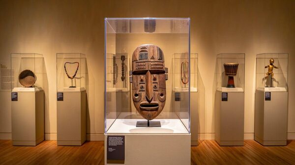 Ex primer ministro comorense deplora la expoliación del patrimonio africano por Occidente: No son solo obras de arte, llevan alma - Sputnik Mundo