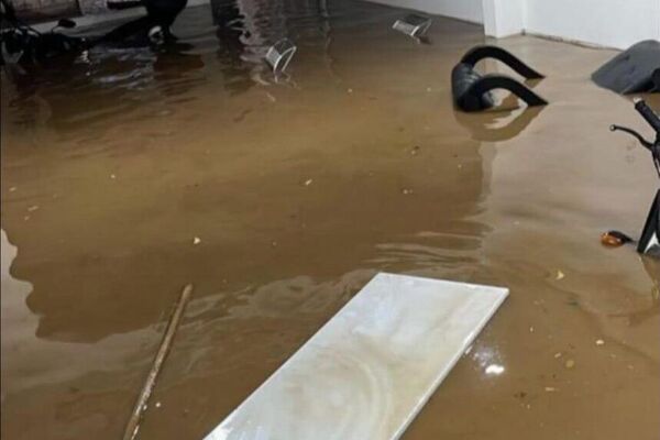 Intensos aguaceros provocan caos en la ciudad colombiana de Santa Marta - Sputnik Mundo