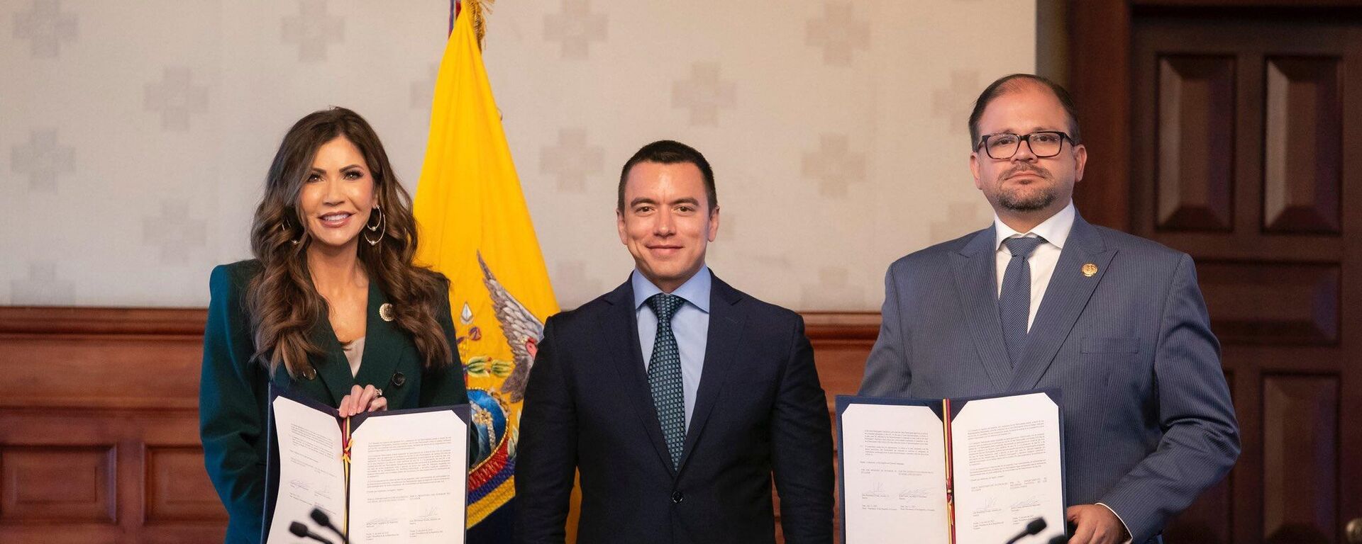 Firma de un acuerdo de seguridad y migración entre EEUU y Ecuador - Sputnik Mundo, 1920, 05.08.2025