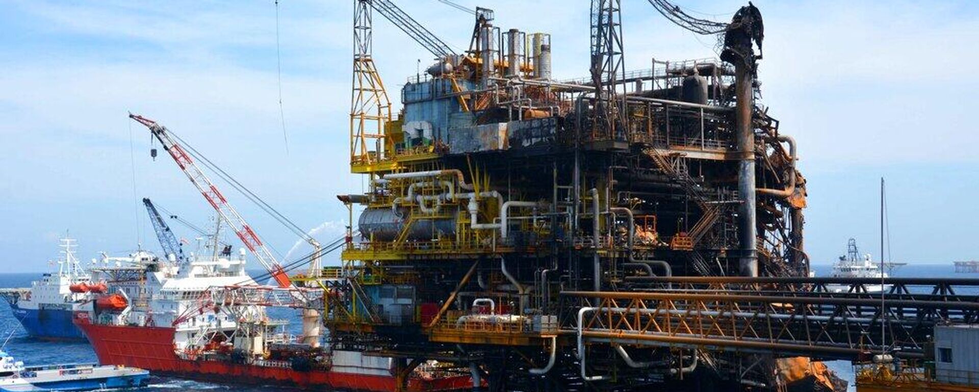 Una plataforma de Pemex cerca de las costas de Campeche, México.  - Sputnik Mundo, 1920, 06.08.2025