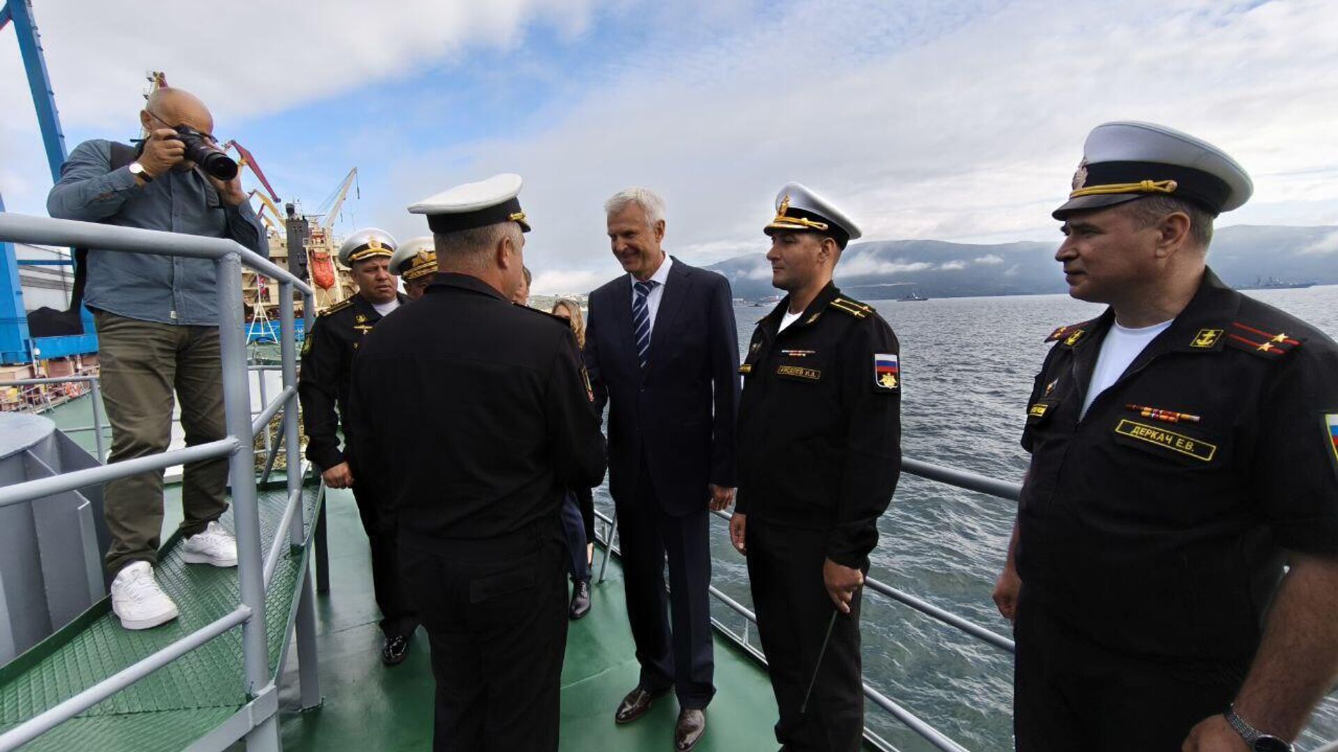 La Flota del Pacífico rusa inicia un recorrido patriótico La Flota del Pacífico rusa inicia un recorrido patriótico - Sputnik Mundo, 1920, 06.08.2025