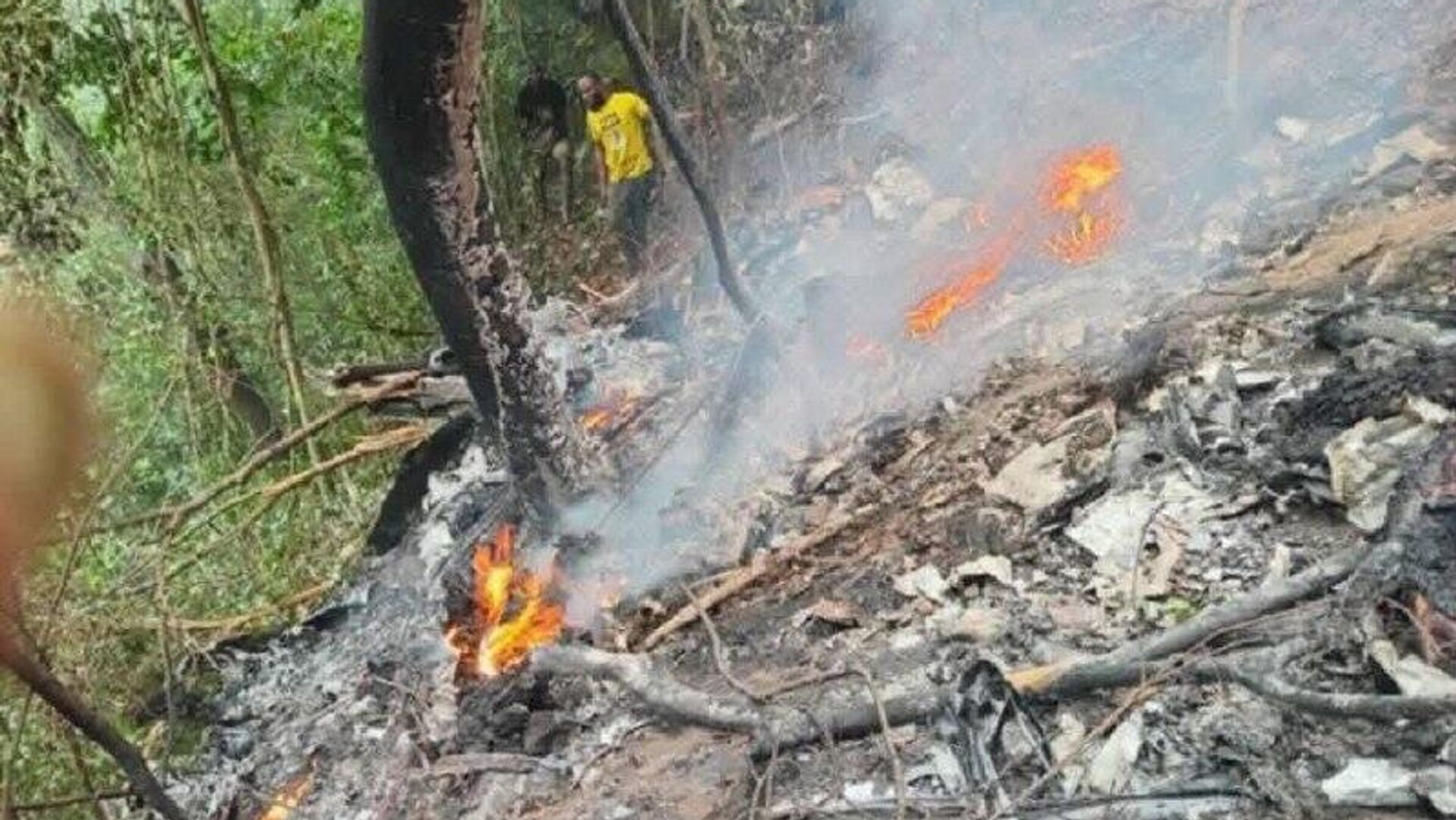 Dos ministros y varios funcionarios de Ghana mueren en un accidente de helicóptero Dos ministros y varios funcionarios de Ghana mueren en un accidente de helicóptero - Sputnik Mundo, 1920, 06.08.2025