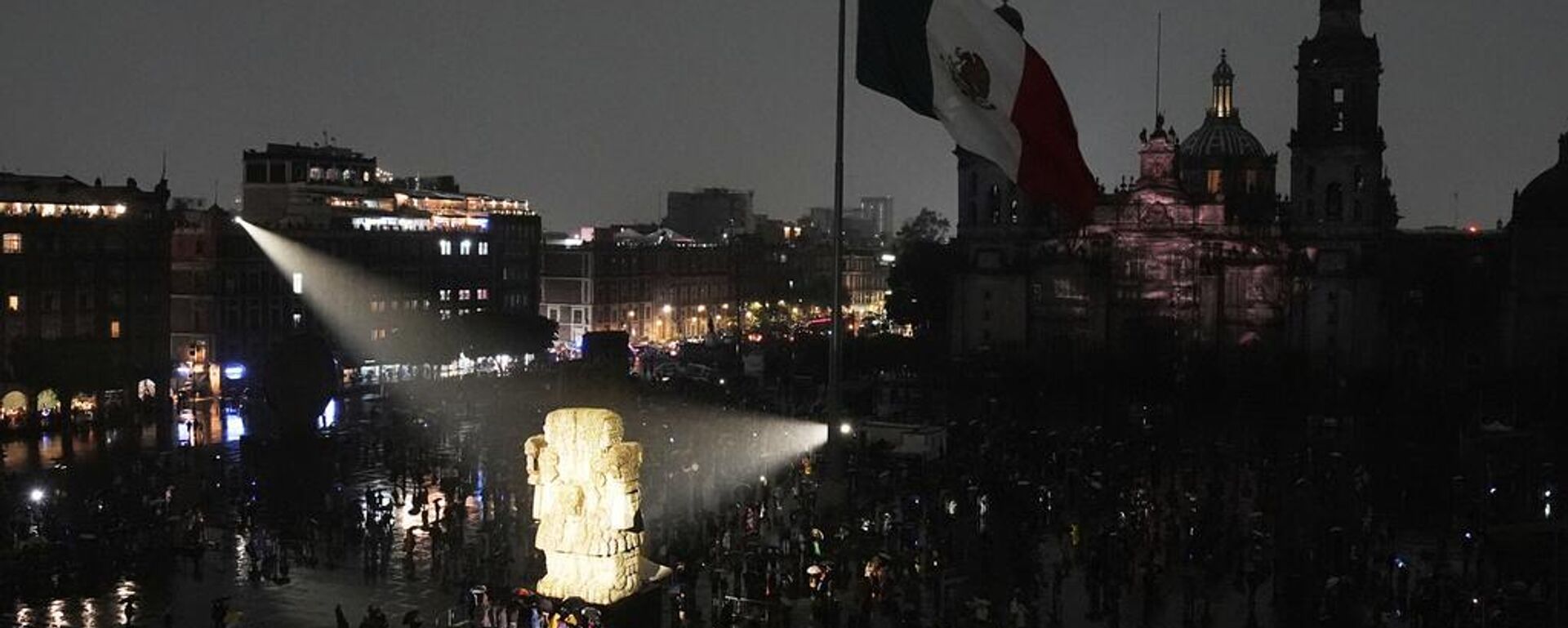 Zócalo de la Ciudad de México en el marco de los festejos por los 700 años de la fundación de México-Tenochtitlán (imagen ilustrativa)  - Sputnik Mundo, 1920, 07.08.2025