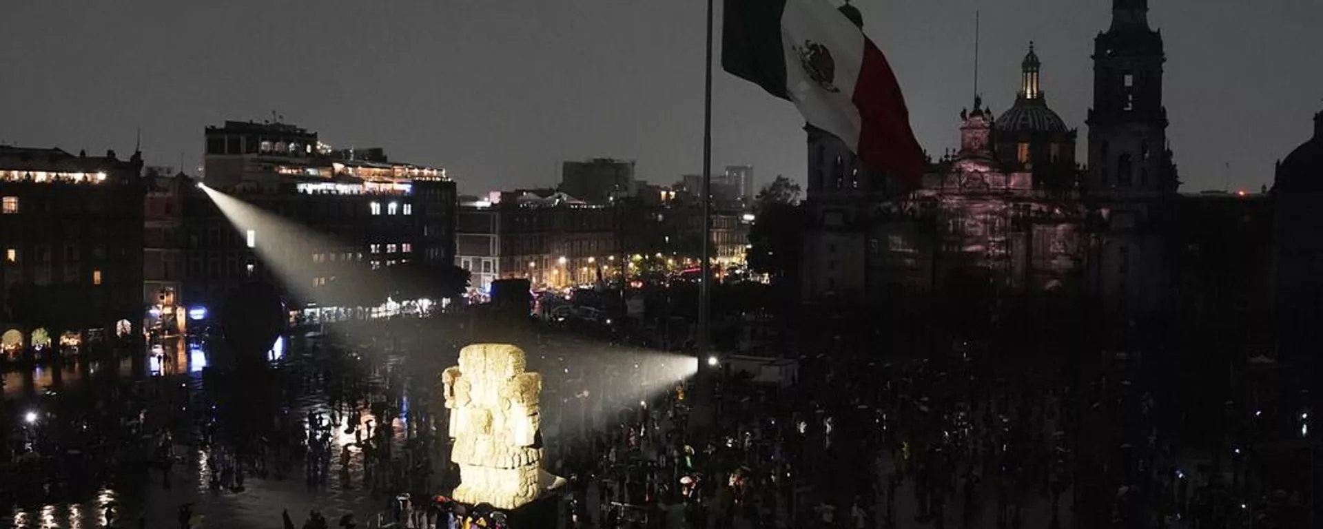 Zócalo de la Ciudad de México en el marco de los festejos por los 700 años de la fundación de México-Tenochtitlán (imagen ilustrativa)  - Sputnik Mundo, 1920, 07.08.2025
